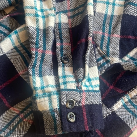Cropped Flannel - Picture 13 of 13